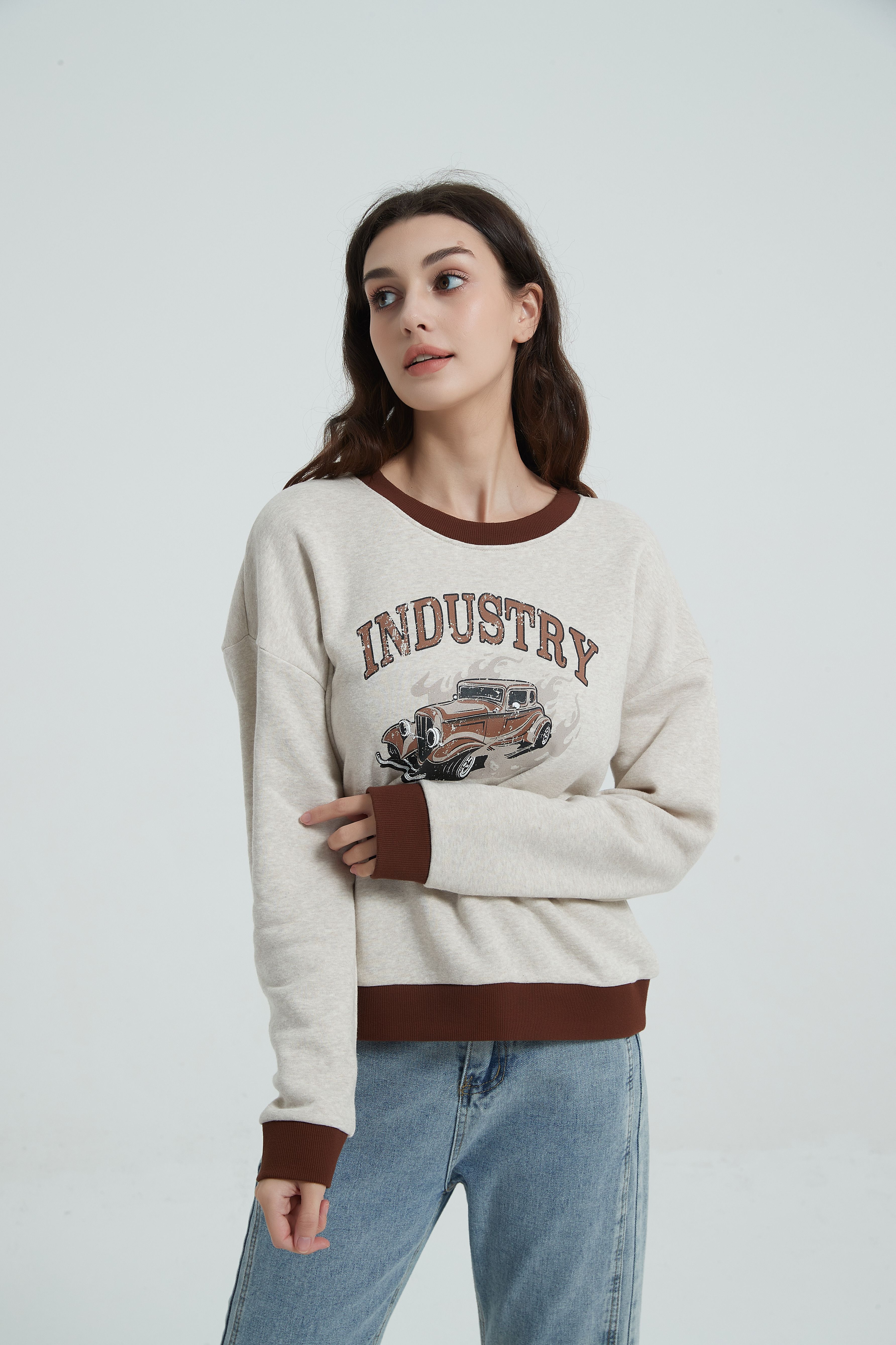 Ladies' Sweatshirt-white