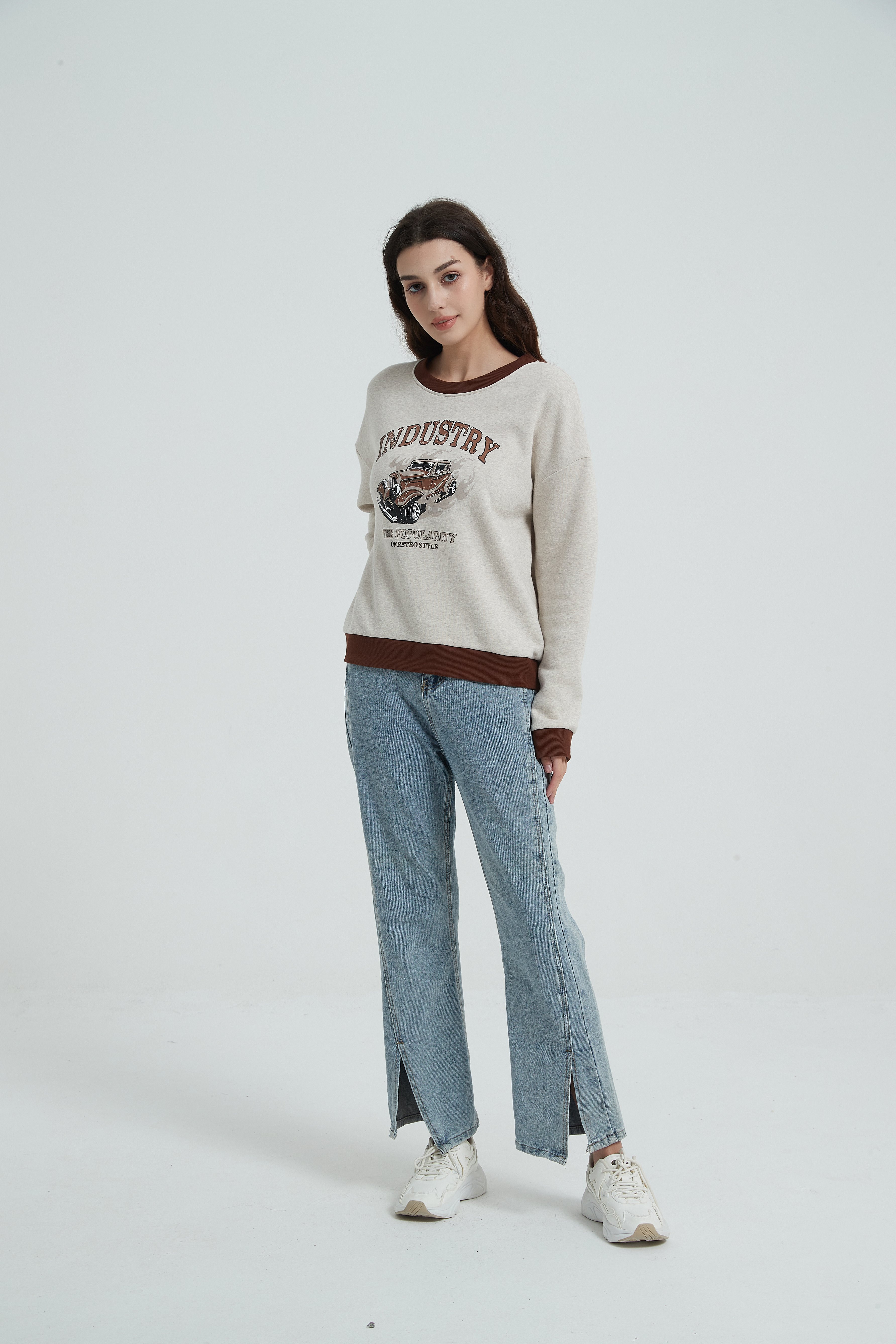 Ladies' Sweatshirt-white