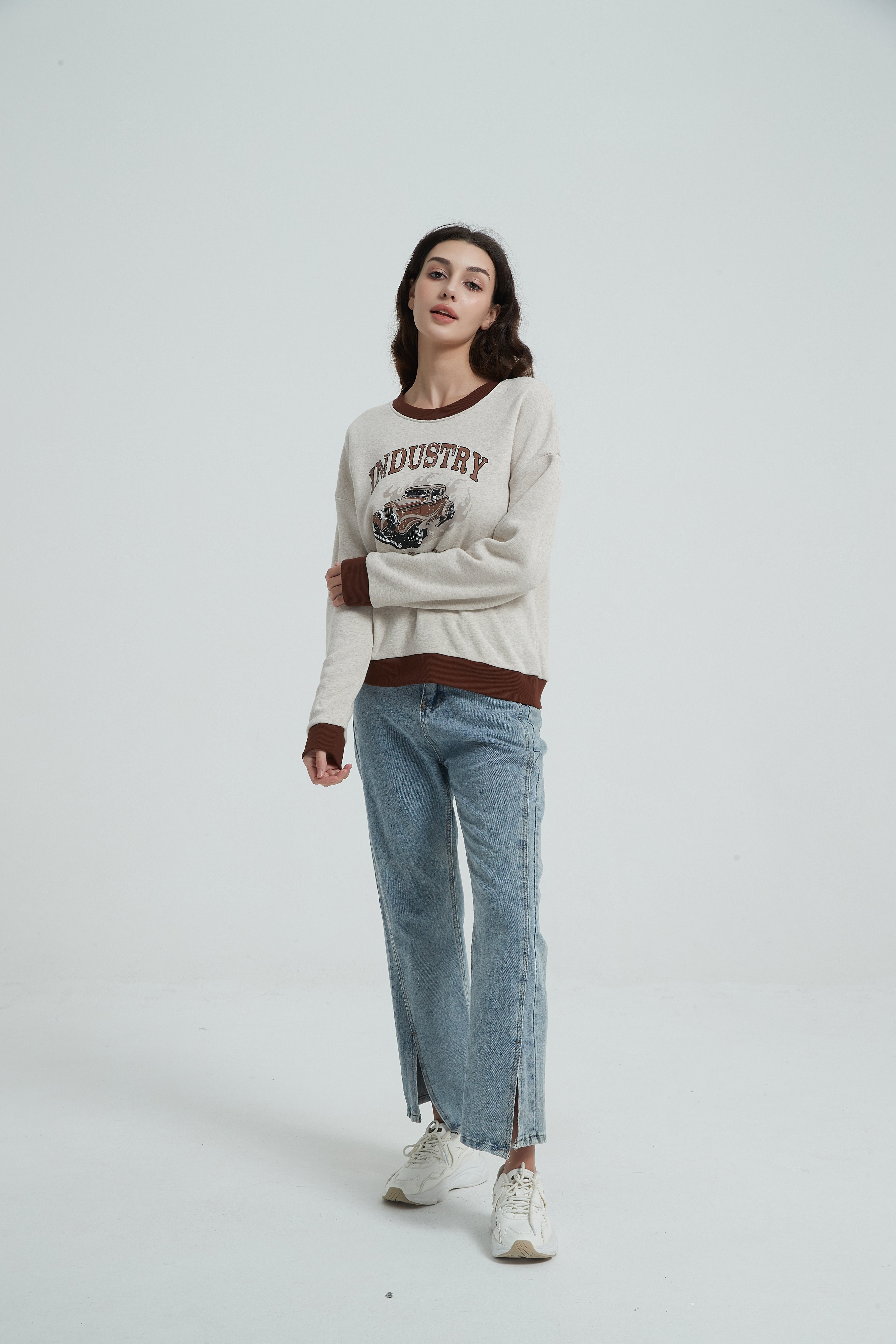 Ladies' Sweatshirt-white