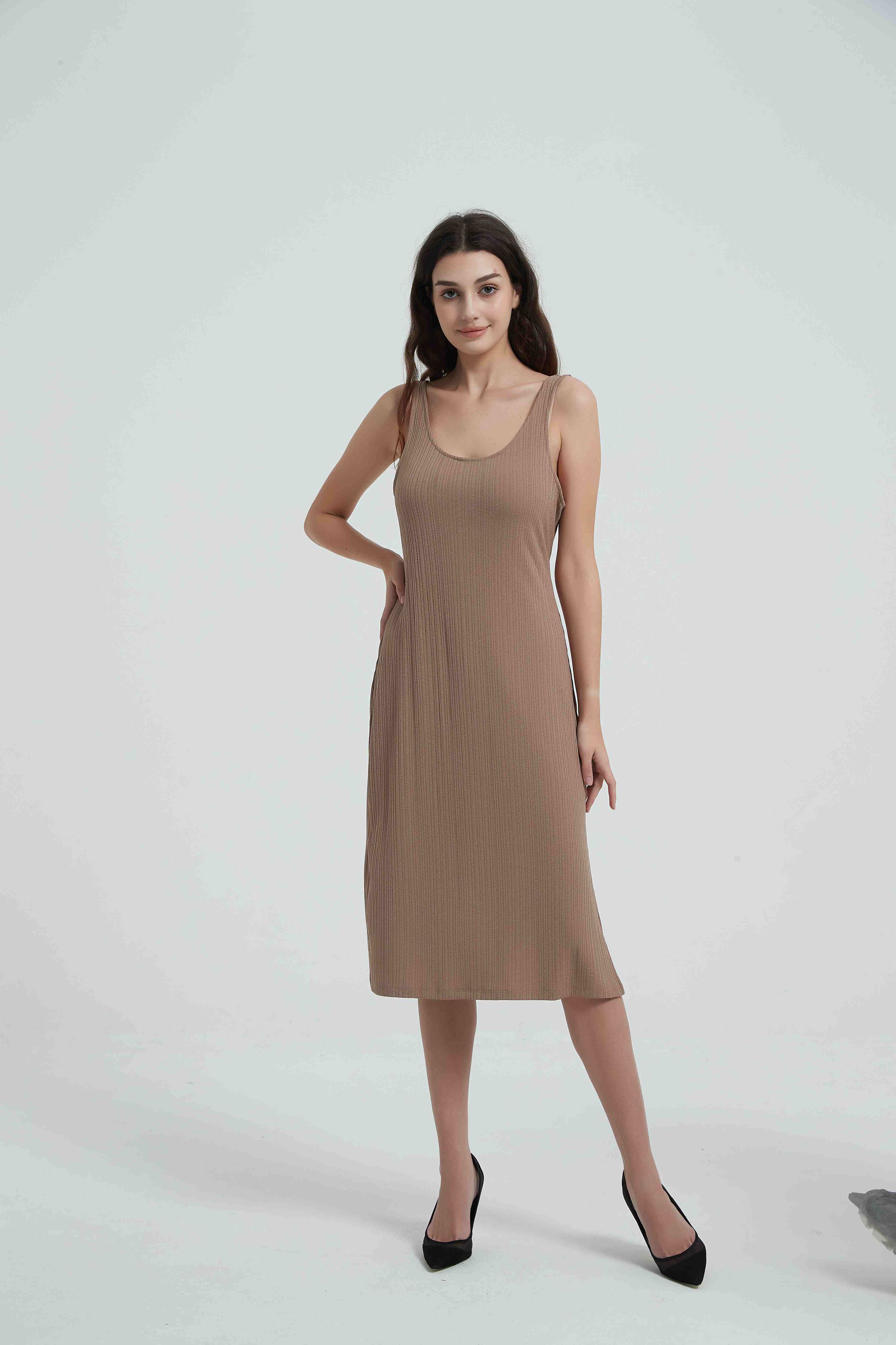 Women's sleeveless maxi dress-light brown